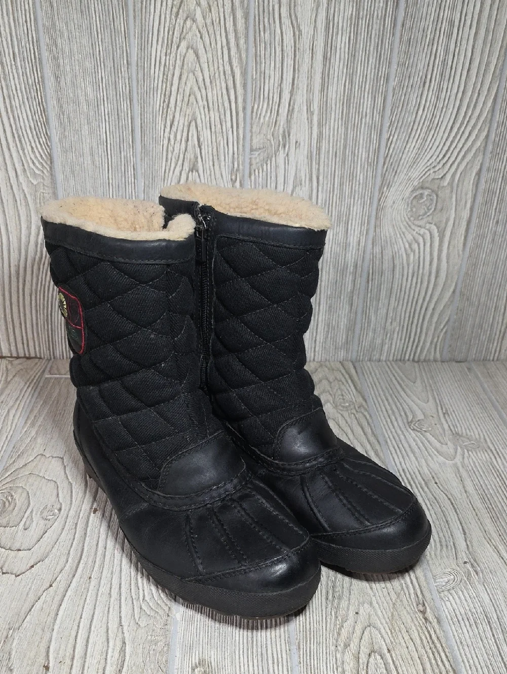 UGG Bellegarde Quilted Waterproof Winter Black Boots Womens Size 9.5